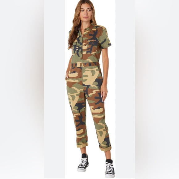 Outerknown army camo S.E.A. short sleeve‎ overalls jumpsuit size 0 new - Picture 2 of 16